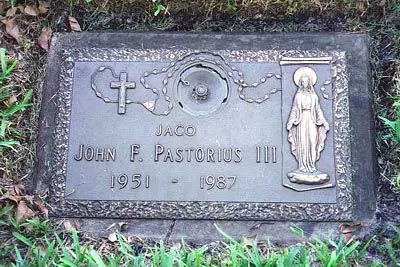 Jaco Pastorius gravestone